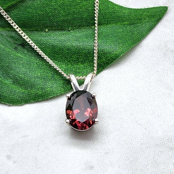 Rhodolite Garnet Oval Necklace - Sterling Silver - January Birthstone Necklace