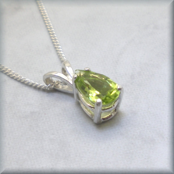 
                  
                    Peridot gemstone necklace in sterling basket setting
                  
                