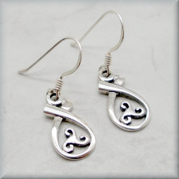 Triskele Teardrop Celtic Earrings - Bonny Jewelry