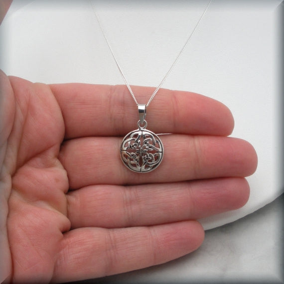 
                  
                    Round Celtic Knot Necklace - Irish Jewelry () - Bonny Jewelry
                  
                