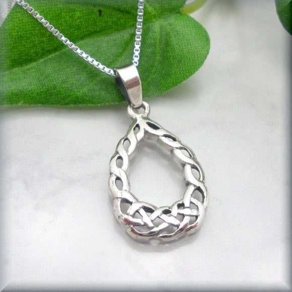 Teardrop Celtic Knot Necklace - Irish Jewelry