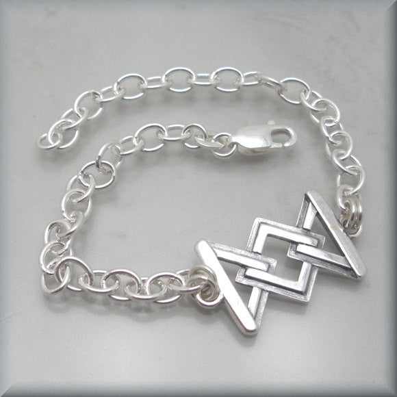 
                  
                    Geometric Triangle Link Bracelet - Bonny Jewelry
                  
                