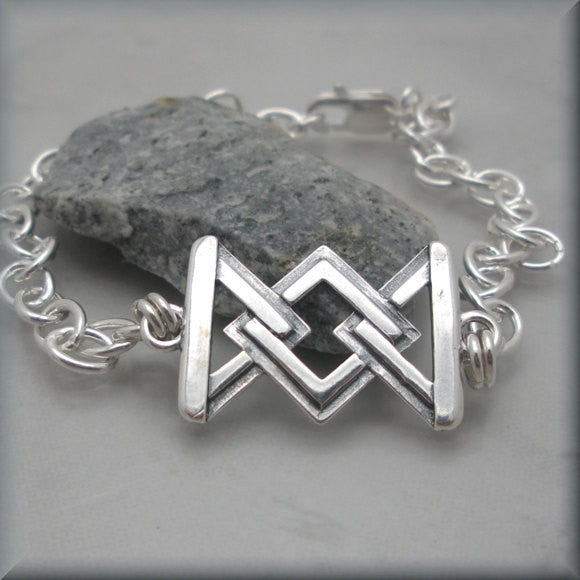 
                  
                    Geometric Triangle Link Bracelet - Bonny Jewelry
                  
                