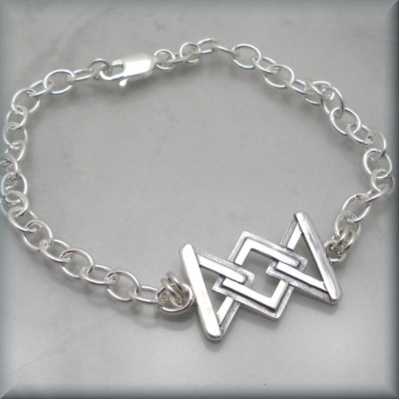 
                  
                    Geometric Triangle Link Bracelet - Bonny Jewelry
                  
                