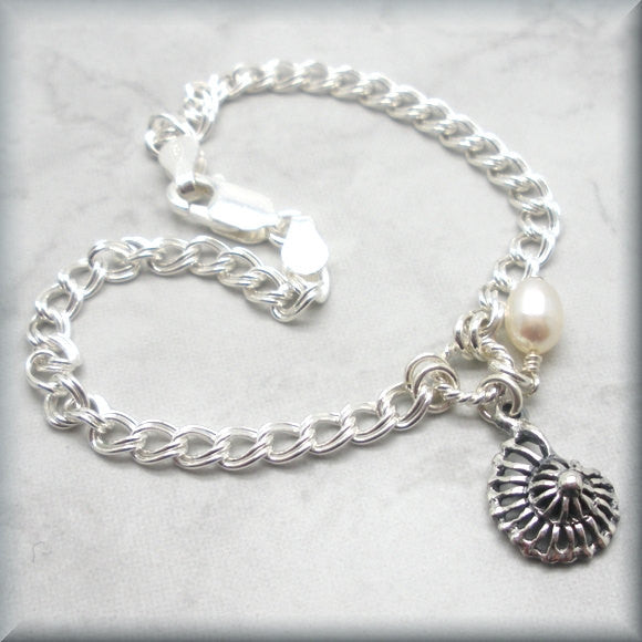 Nautilus Shell Bracelet with Pearl Accent - Bonny Jewelry